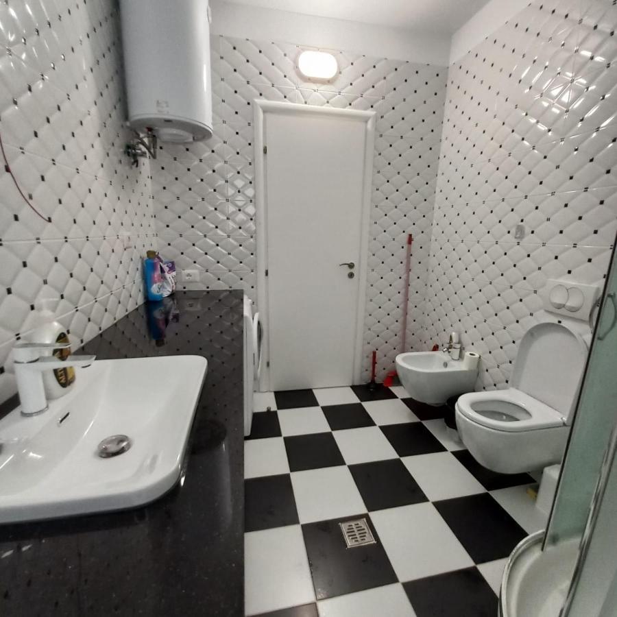 Lungo Mare & Luxury Apartments Влёра Экстерьер фото